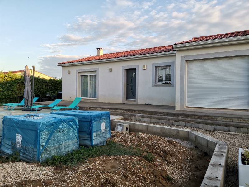 Pergola bioclimatique adossée à lames orientables sur Redessan